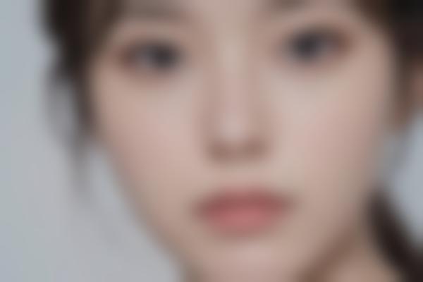 面部美学设计：如何打造自然的精致五官
