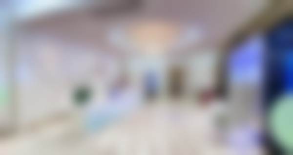 卓然医生坚持以顾客为中 心的诊疗理念