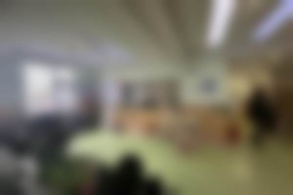 仙桃龙华口腔医院环球中心门诊部仙桃龙华口腔沙发等待