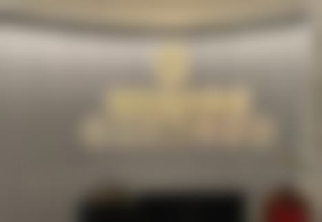 2. 邓兆龙的学术积累与从业资历